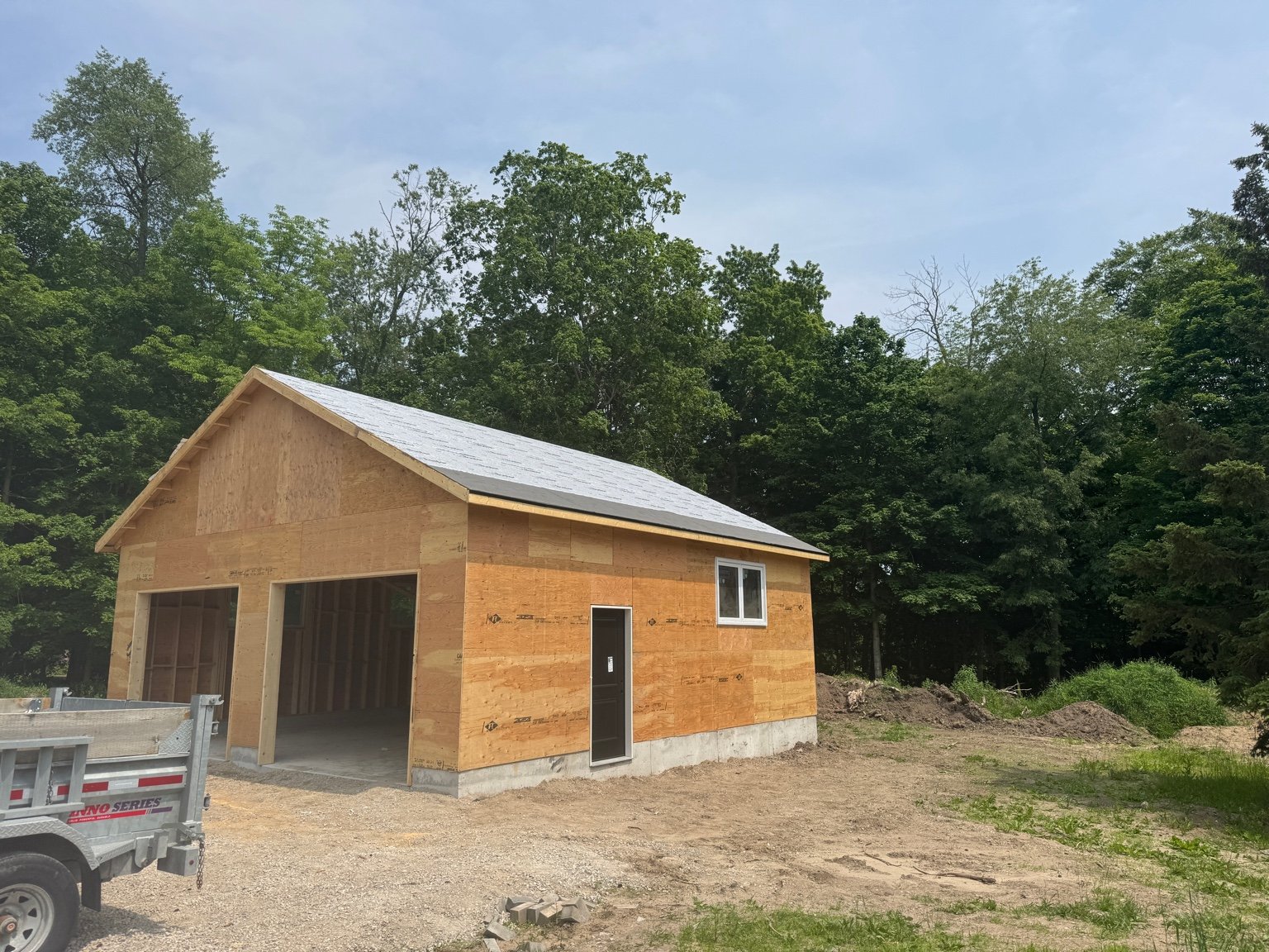 Garage exterior installation in Delaware Ontario