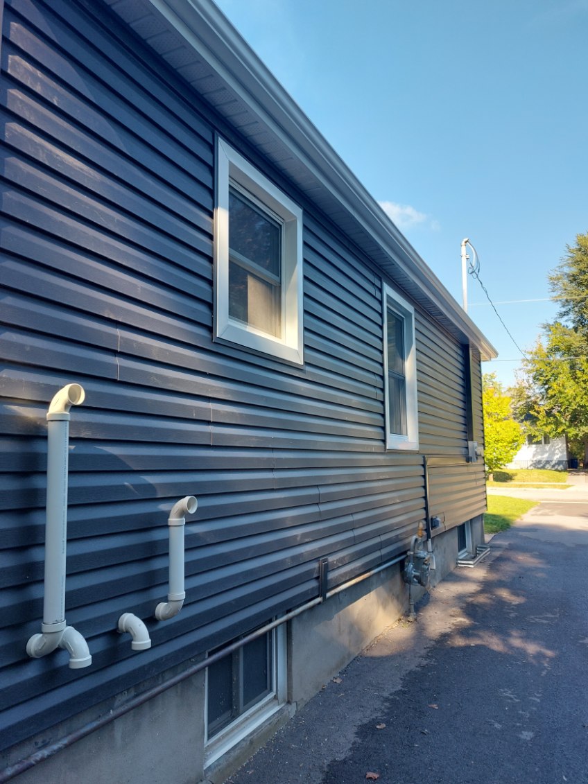 Siding, Soffit, Fascia & Eavestrough Upgrade - London, Ontario